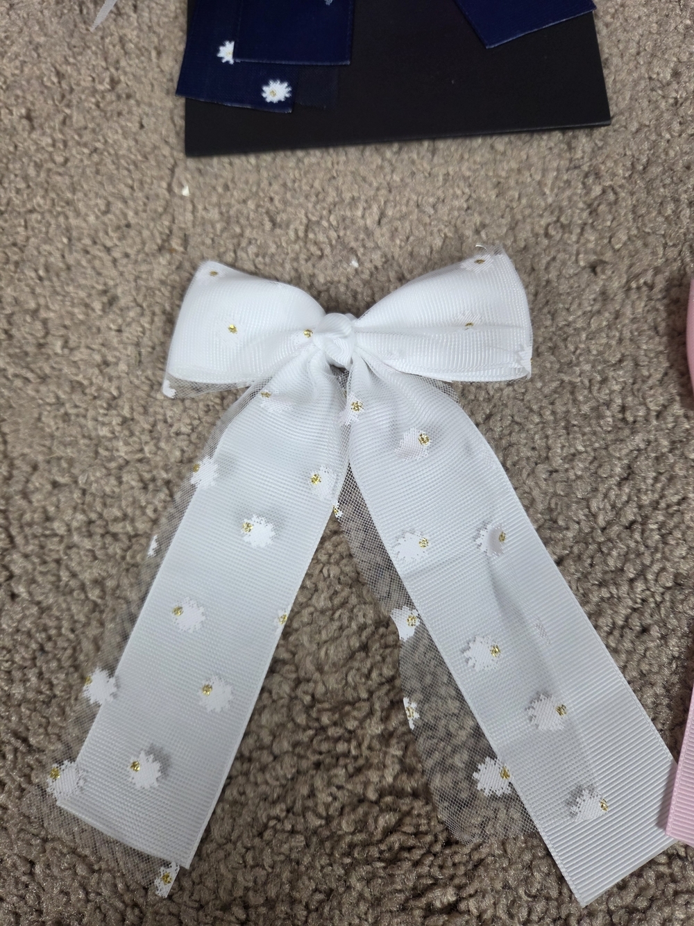 Colorful Daisy Ribbon Stand For Hair with Pastel & Bright Bows - Picture 2 of 7
